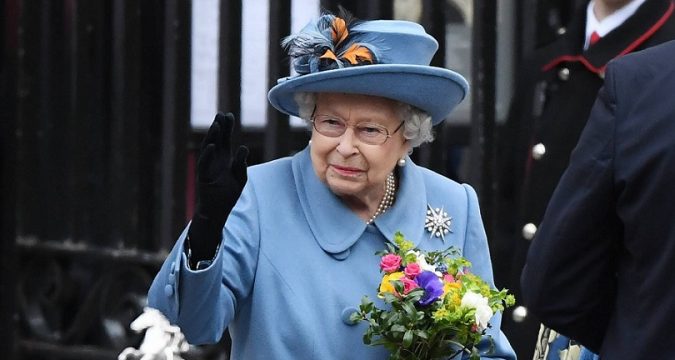В Лондоне королева Елизавета II открыла линию метро в свою честь