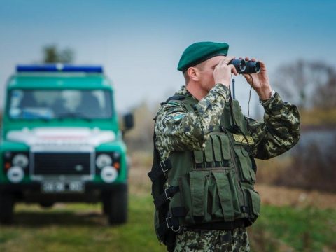 Приближаться к белорусской границе запретили в трех областях Украины