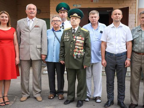 В Гродно поздравили с 95-летним юбилеем ветерана Великой Отечественной войны Ивана Невзорова