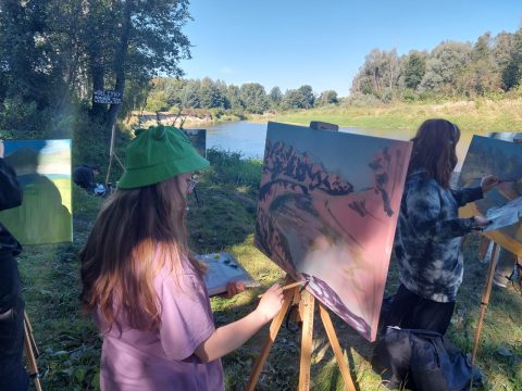 Польские пограничники познакомили учеников художественно школы с рекой Западный Буг