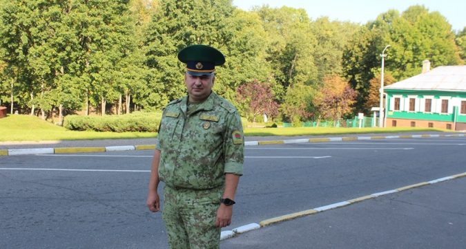 заместитель начальника управления пограничного контроля Полоцкого погранотряда Андрей Пороль