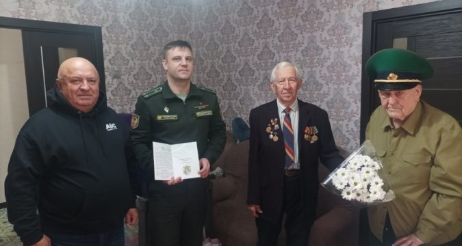 20 октября, ветерану Великой Отечественной войны полковнику в отставке Давжонку Василию Петровичу исполнилось 98 лет