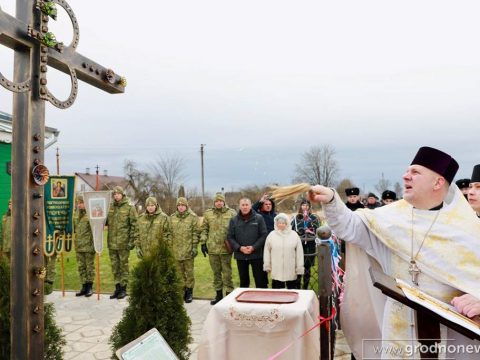 В Поречье установили два Поклонных Креста Евфросинии Полоцкой