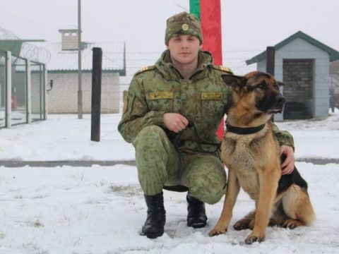 Минчанин рассказал, за что на границе получил знак «Удзельнік затрымання»