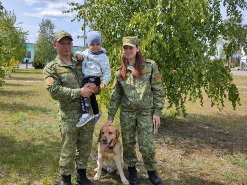 Молодая семья Бруцких