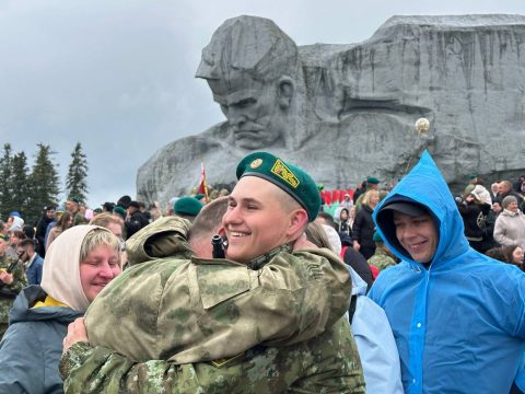 17 мая, в МК "Брестская крепость-герой" состоялось торжественное принятие присяги новобранцами Брестской пограничной группы