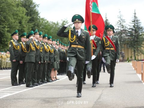 В Институте пограничной службы состоялся выпуск курсантов и слушателей