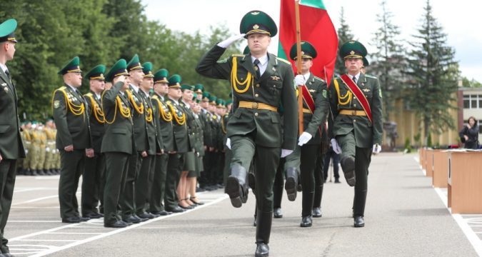 В Институте пограничной службы состоялся выпуск курсантов и слушателей