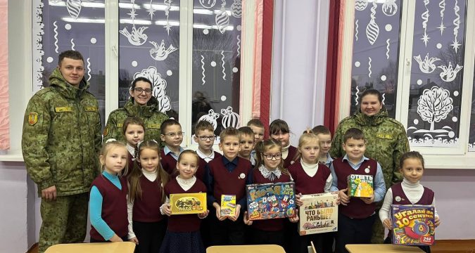 Пограничники присоединились к акции «Наши дети»