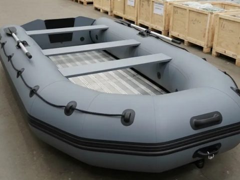 Пункт пропуска "Тересполь". Поляки обнаружили у беларуса надувную лодку - дело передано в прокуратуру