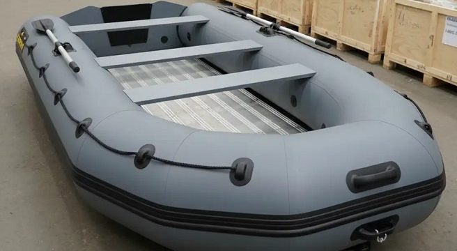 Пункт пропуска "Тересполь". Поляки обнаружили у беларуса надувную лодку - дело передано в прокуратуру