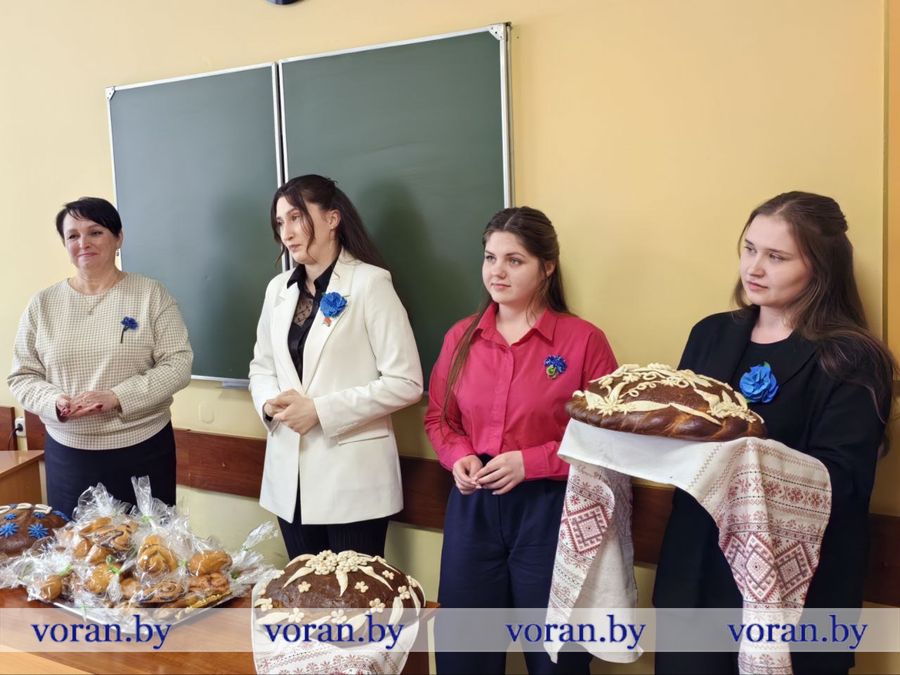 Представительницы Белорусского союза женщин Вороновской районной организации навестили военнослужащих пограничной заставы «Бенякони»