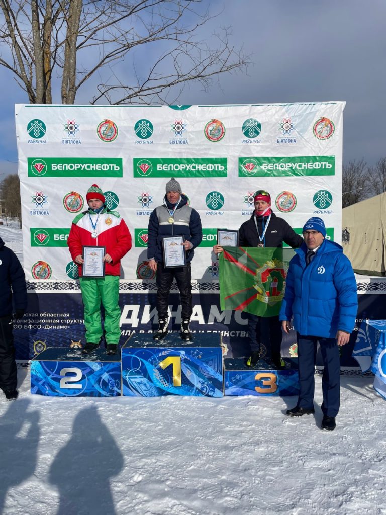 Пограничники завоевали бронзу в лыжных гонках