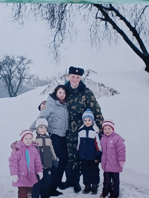 в Берестовицком районе служат Андрей и Александр Михайловы, а также Виталий и Евгений Генюши – две уникальные пары братьев-близнецов.