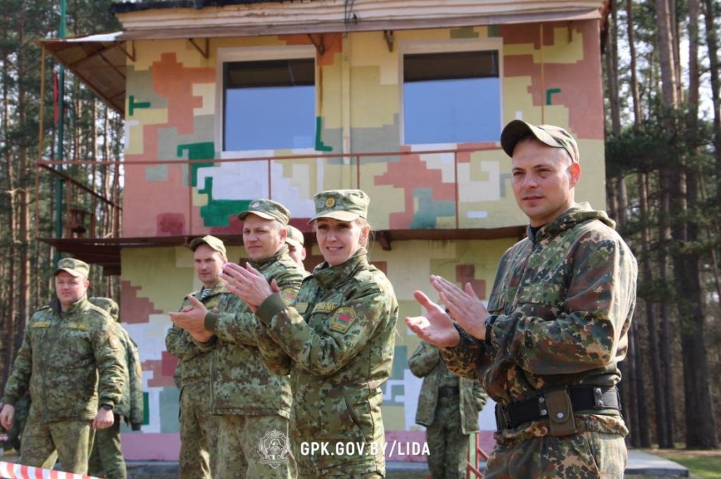На войсковом стрельбище «Минойты» прошло первенство по служебному биатлону!