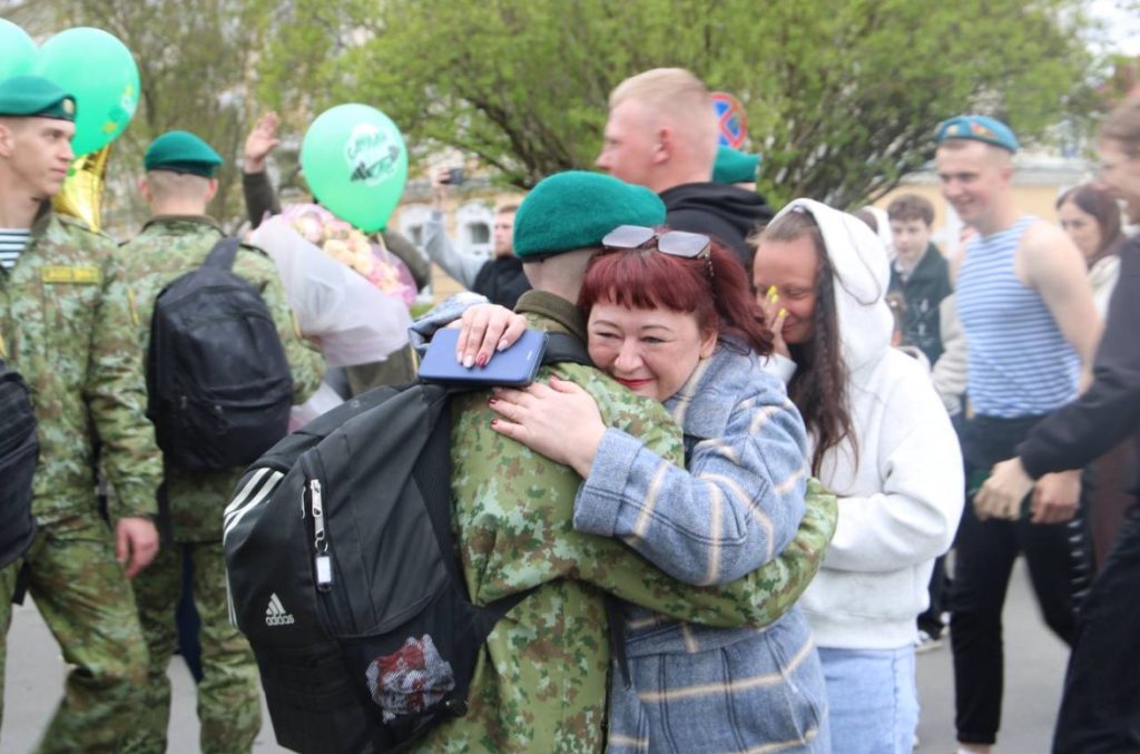 С честью отслужили!