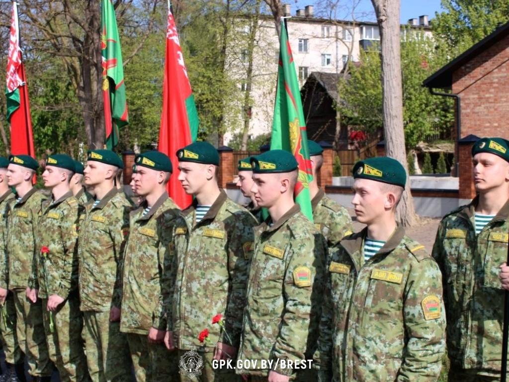 «Дело чести - быть достойными продолжателями традиций»: Брестская пограничная группа отметила 82-ю годовщину