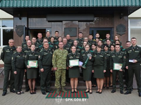 В Институте погранслужбы состоялся финальный этап соревнований среди команд со всей страны, чтобы определить лучшего начальника смены, лучшего старшего контролера и лучшего контролера.