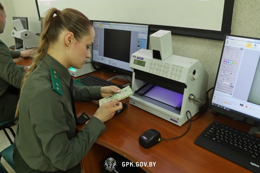 В Институте погранслужбы состоялся финальный этап соревнований среди команд со всей страны, чтобы определить лучшего начальника смены, лучшего старшего контролера и лучшего контролера.