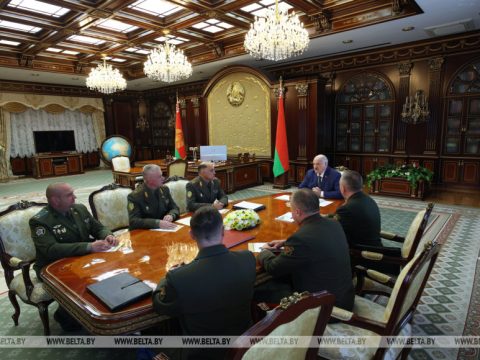 Лукашенко: южная граница пылает как никогда, и ее надо защищать в усиленном режиме